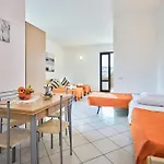 Leccio Hotel apartamentowy 4*