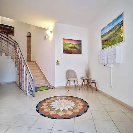 Leccio Aparthotel