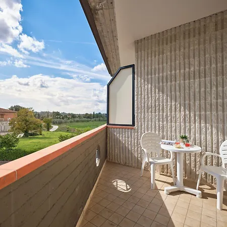 Leccio Aparthotel